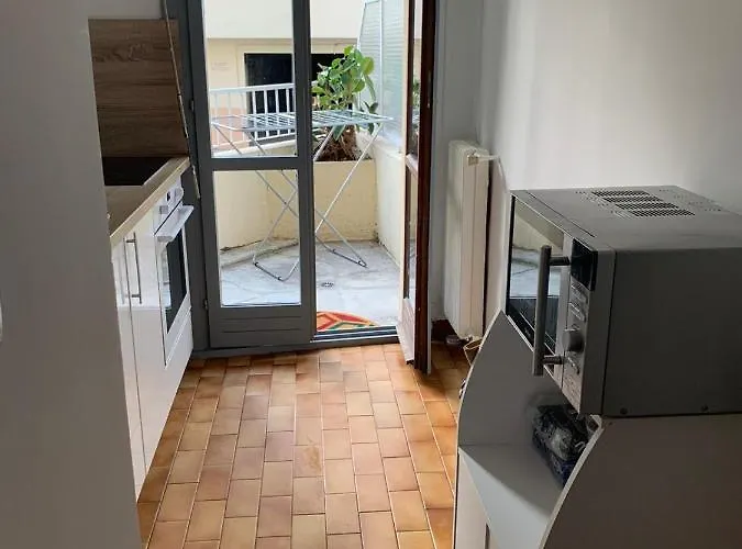 Apt 2 Pers 200m De La Mer Plus Parking Proche شقة *