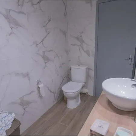 Apt 2 Pers 200m De La Mer Plus Parking Proche * Nizza