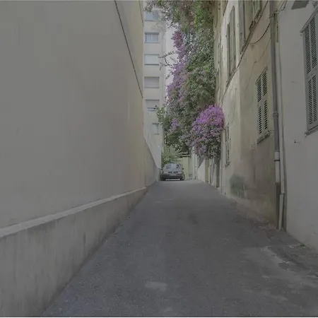 Apt 2 Pers 200m De La Mer Plus Parking Proche Apartment